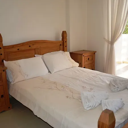 Floor, 2 Bedroom Vanessa D204, Free Wifi, Village View