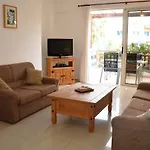 Floor, 2 Bedroom Vanessa D204, Free Wifi, Village View *