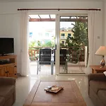 Floor, 2 Bedroom Vanessa D204, Free Wifi, Village View
