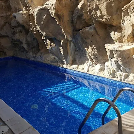 Floor, 2 Bedroom Vanessa D204, Free Wifi, Village View Apartment *