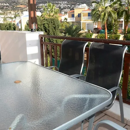 Floor, 2 Bedroom Vanessa D204, Free Wifi, Village View Apartment *