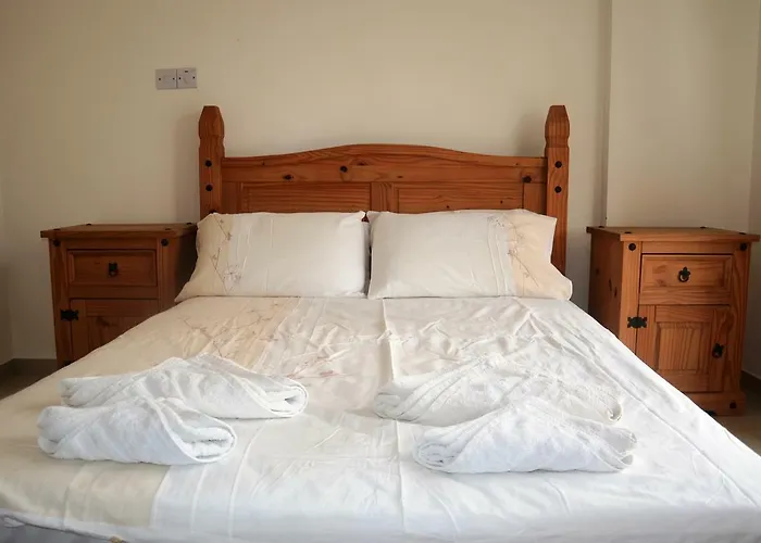 Floor, 2 Bedroom Vanessa D204, Free Wifi, Village View * Pegeia