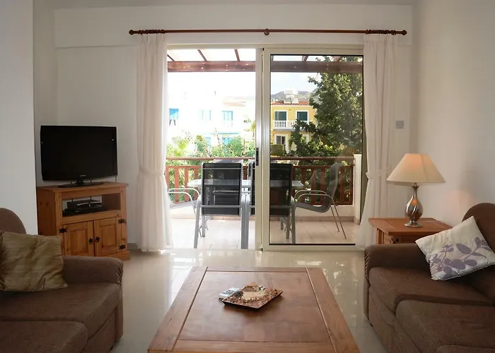 Floor, 2 Bedroom Vanessa D204, Free Wifi, Village View